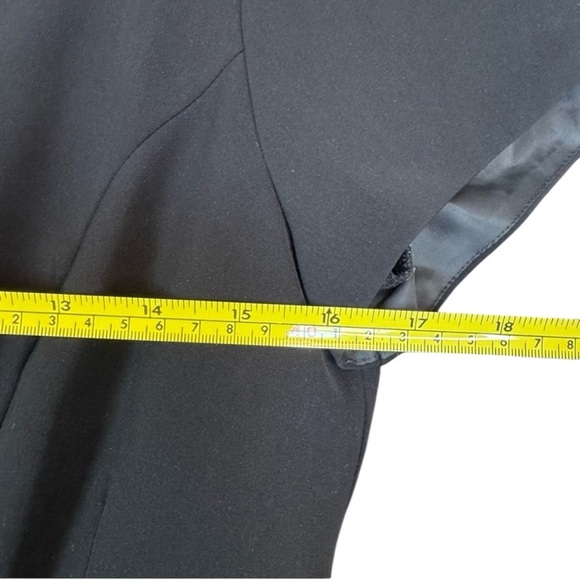 Halogen Black Business Dress Top, Short Sleeve with Zippered Back, Lined - Picture 8 of 16